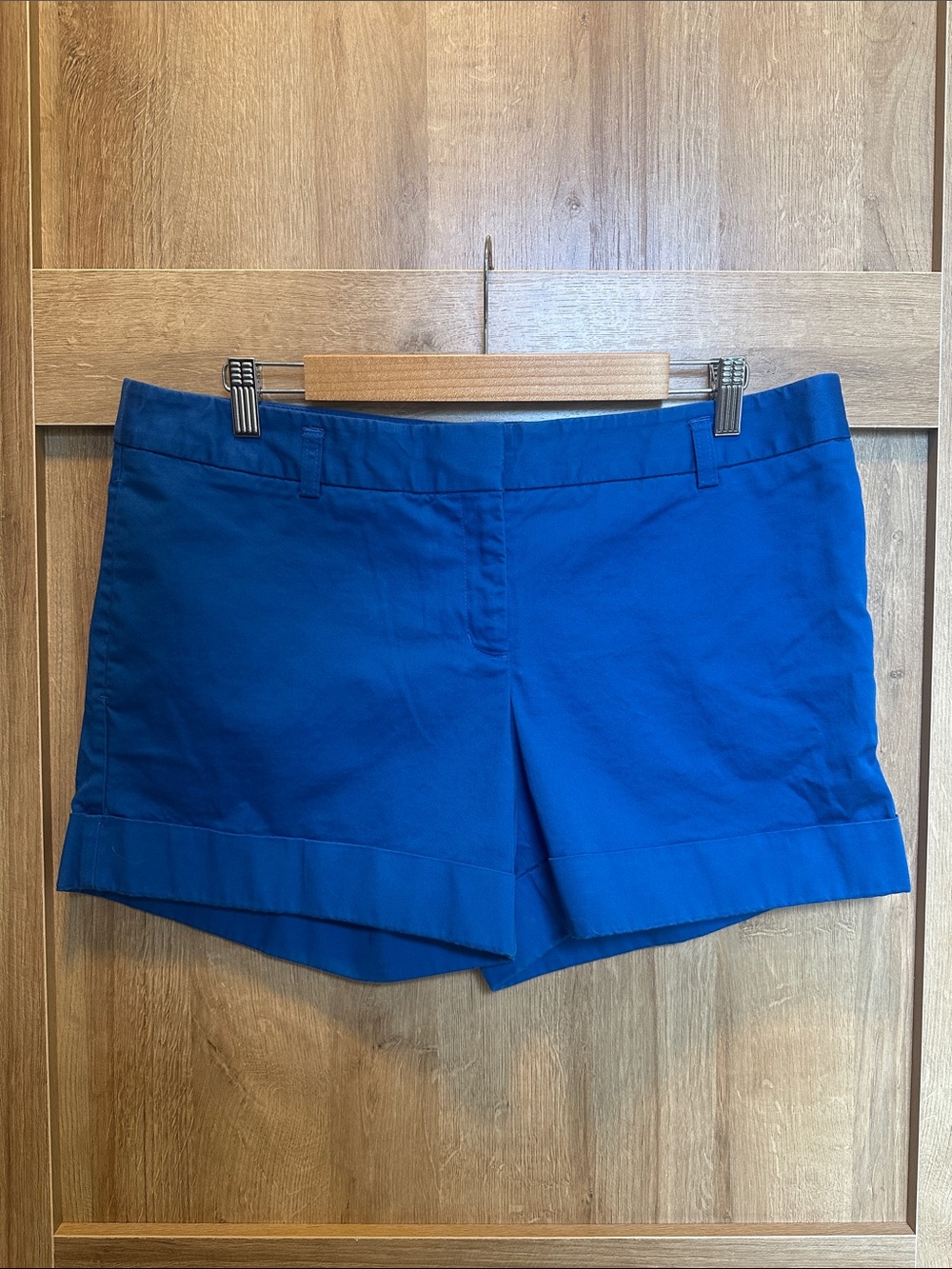 Express Cuffed Shorts - Blue